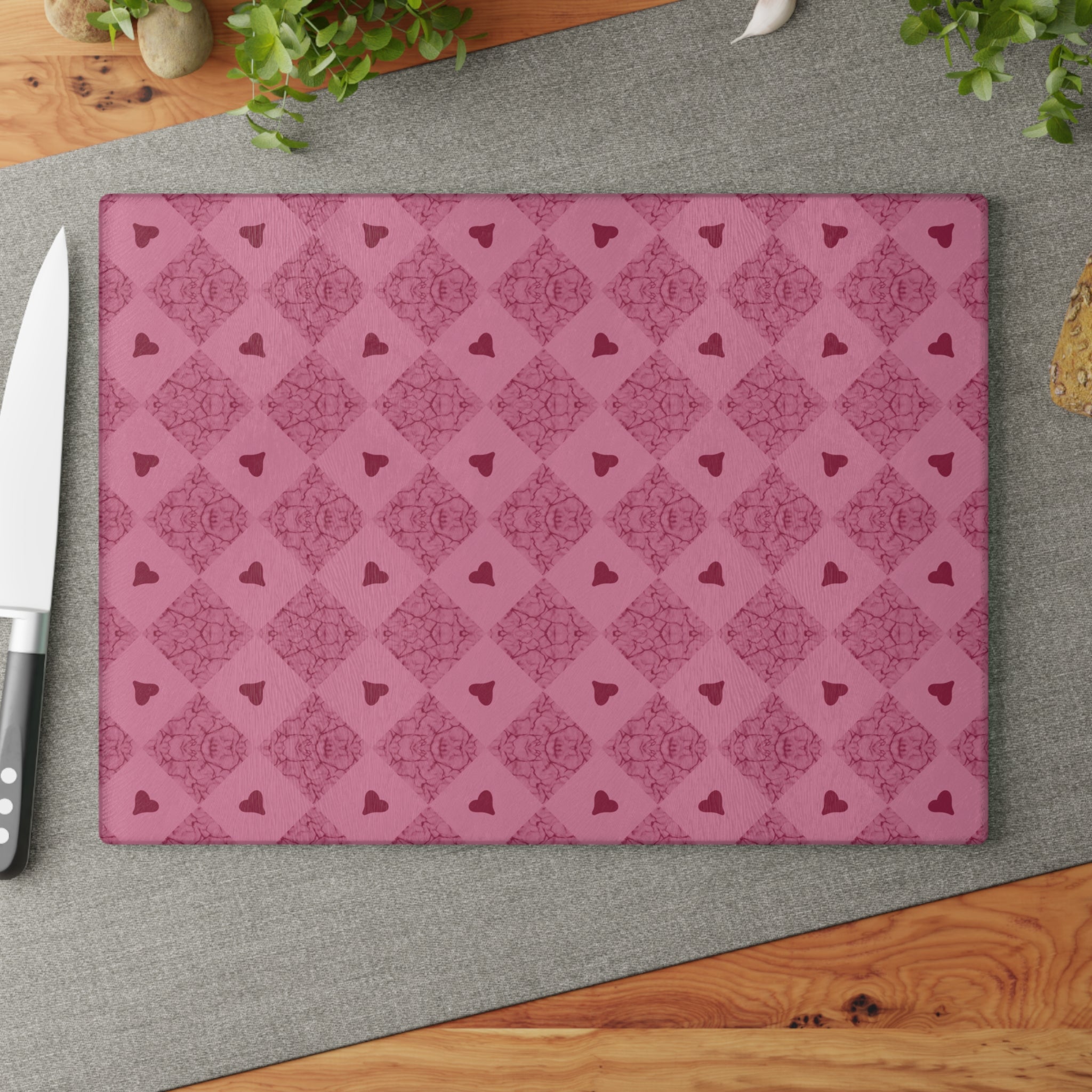 Pink Heart Pattern Glass Cutting Board — Decorative Kitchen Chopping Board