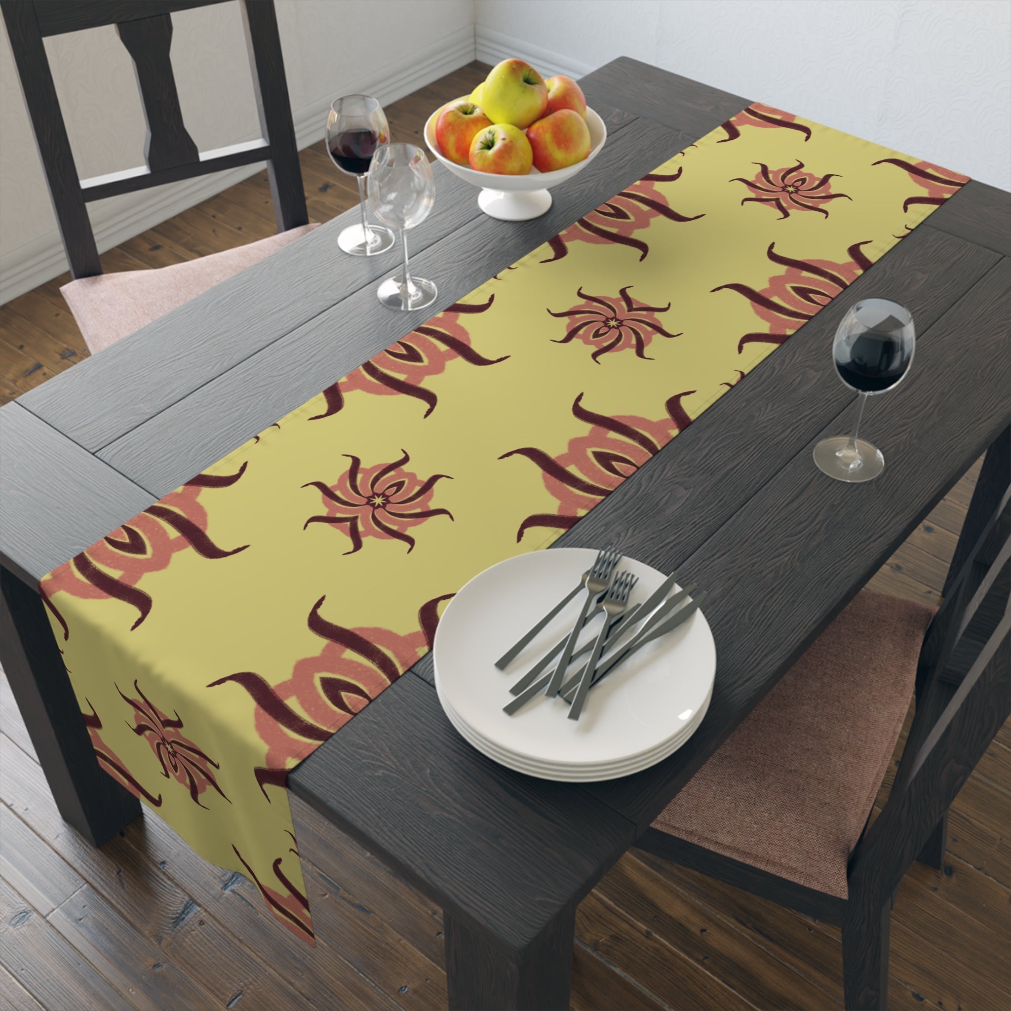 Botanical Sunburst Table Runner — Earth Tone Floral Pattern