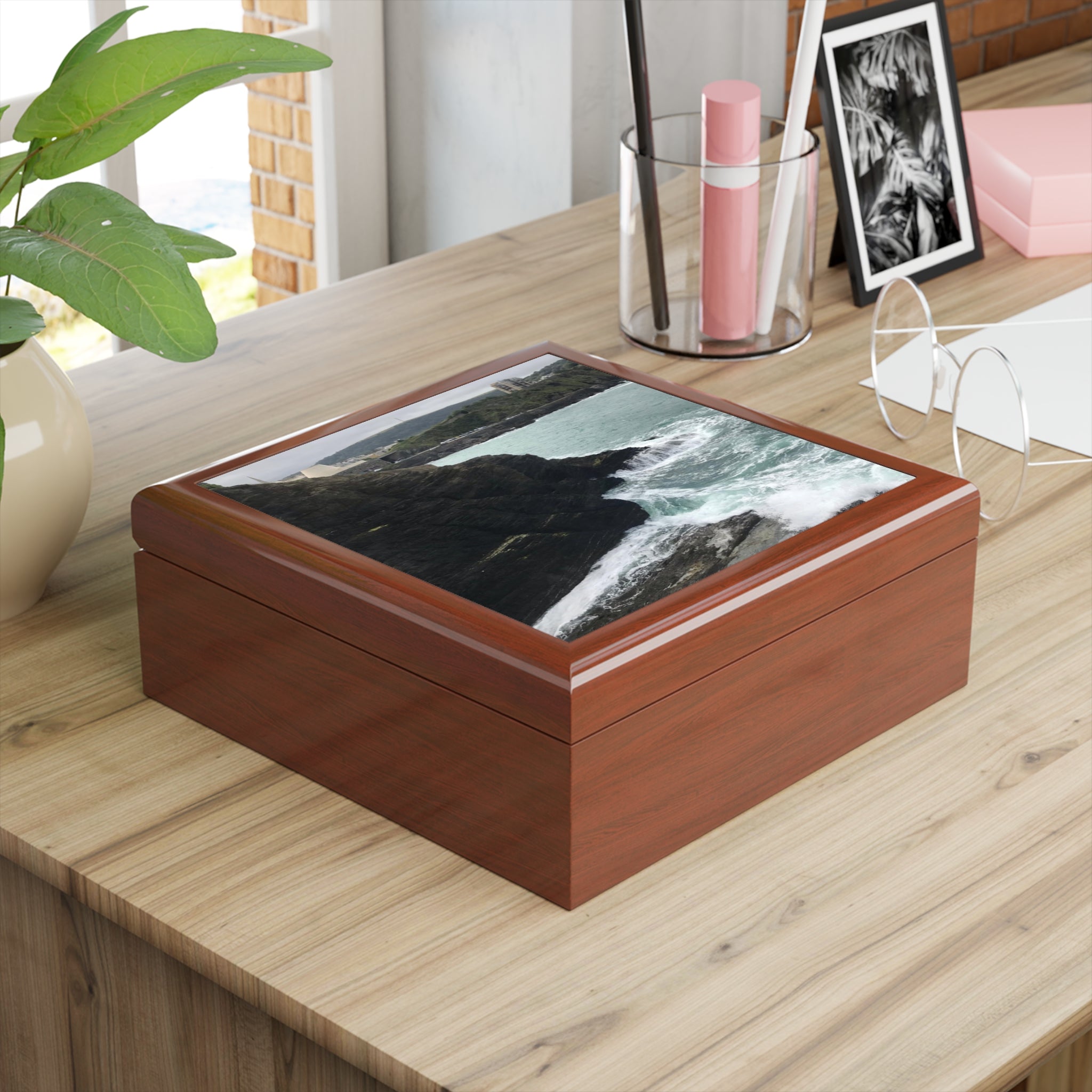 Coastal Cliffs in the UK Jewelry Box — Photo Keepsake Box with Ocean Wave Design