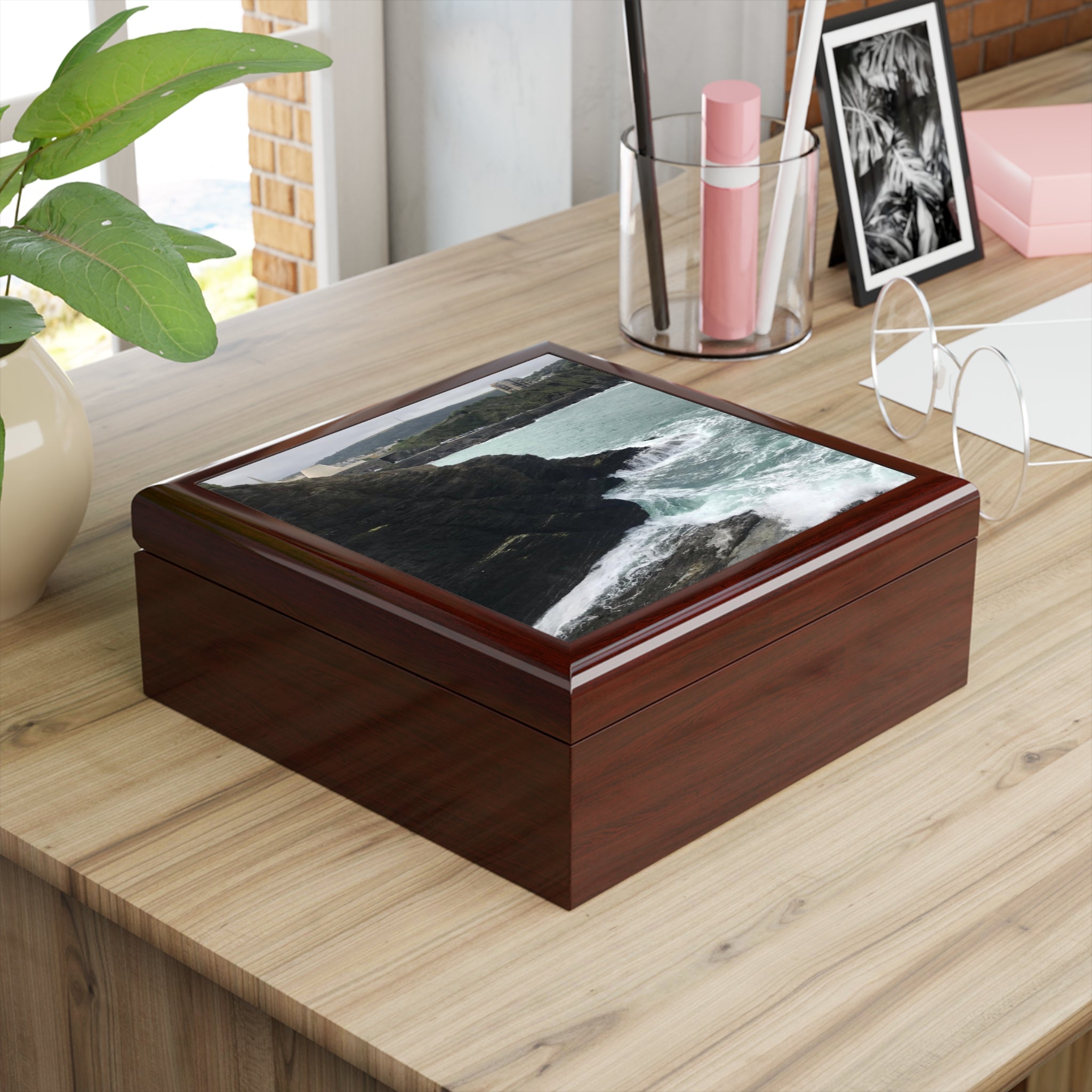 Coastal Cliffs in the UK Jewelry Box — Photo Keepsake Box with Ocean Wave Design