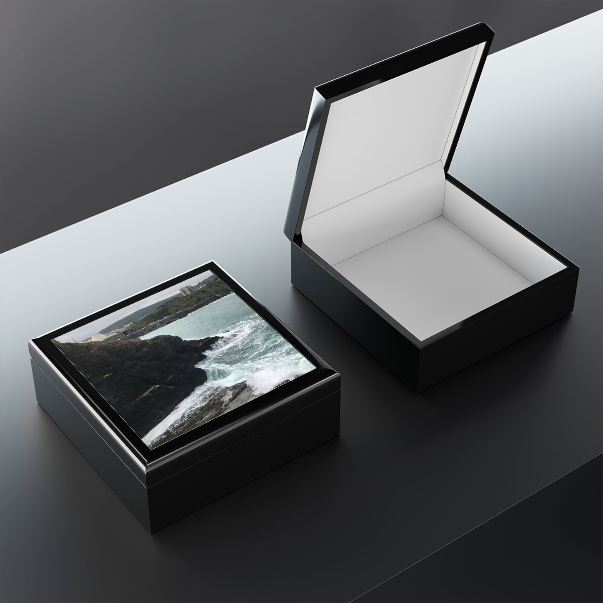 Coastal Cliffs in the UK Jewelry Box — Photo Keepsake Box with Ocean Wave Design
