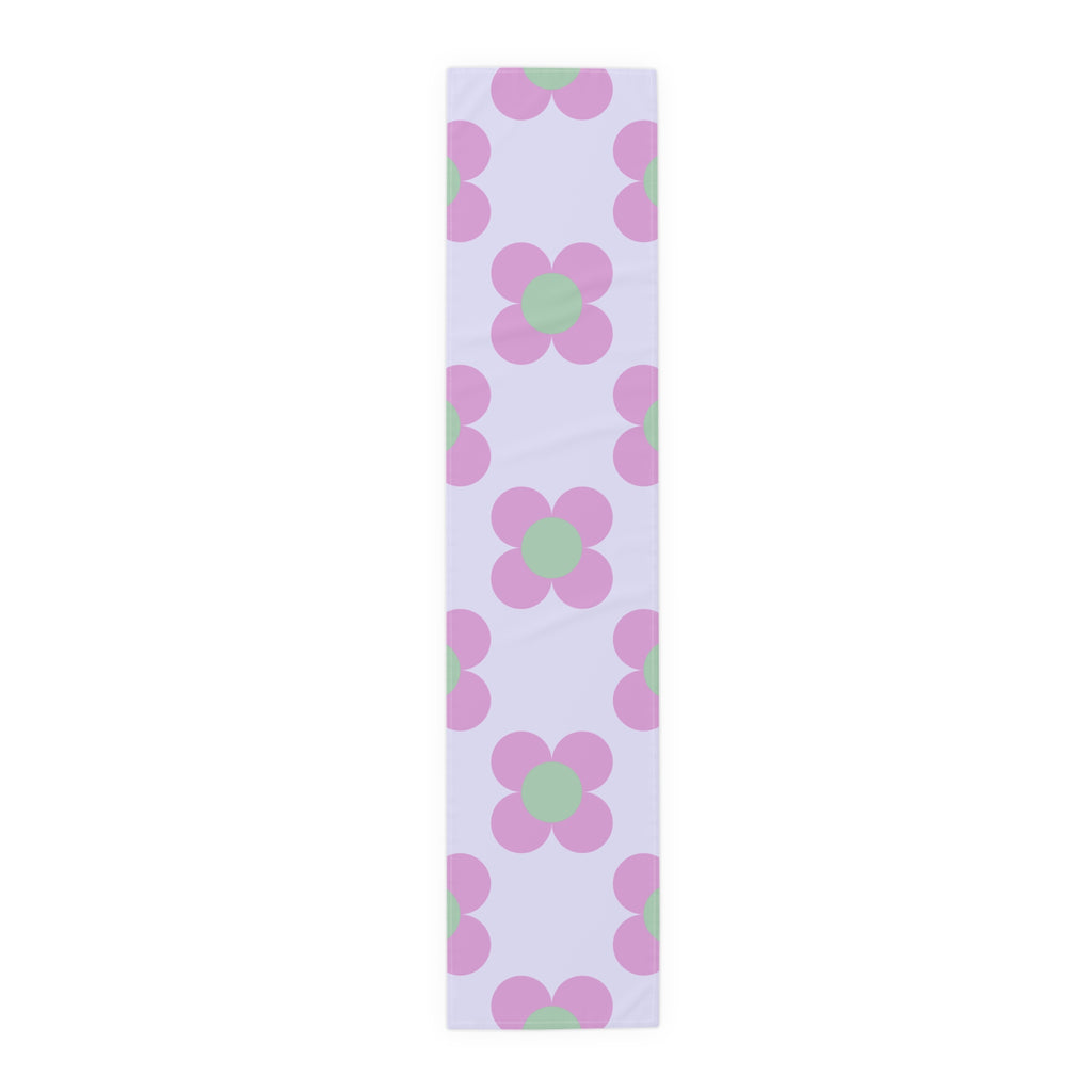 Pastel Floral Table Runner — Pink & Green Daisy Pattern